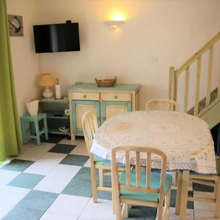 Les Toscanes - 3 Pieces Pour 6 Personnes 574 * Agde